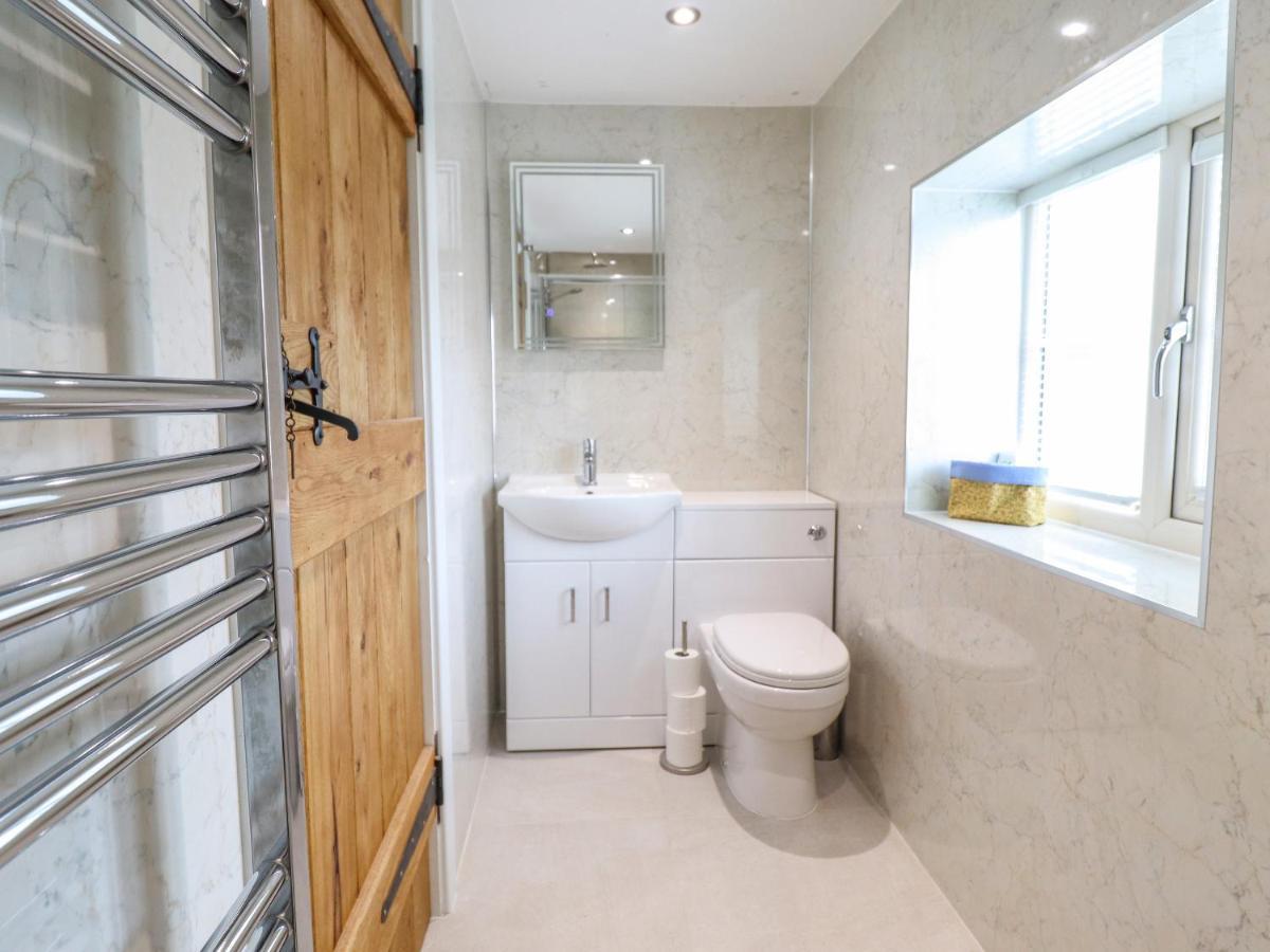 Tan Y Ddol Villa Welshpool Bagian luar foto